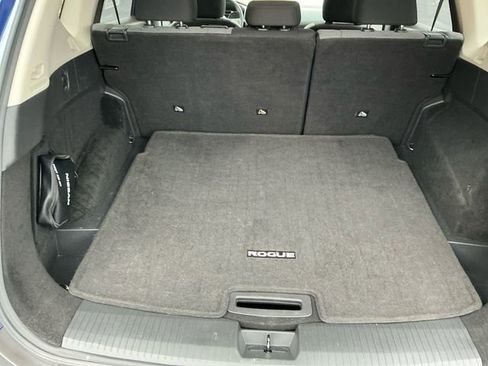 Used 2021 Nissan Rogue SV image 17