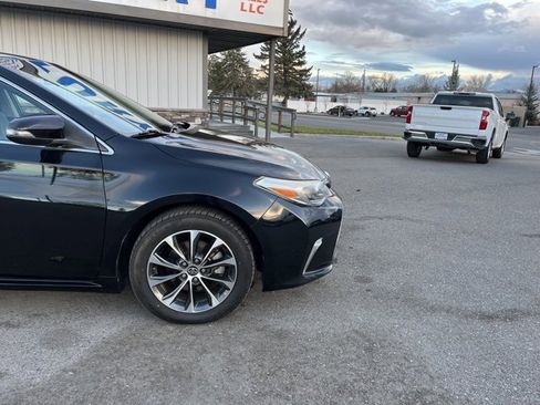 Used 2016 Toyota Avalon XLE image 14