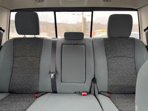 Used 2019 RAM 1500 Classic SLT image 27