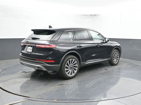 Used 2024 Lincoln Corsair Reserve image 12