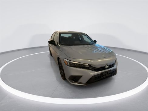 Used 2023 Honda Civic Sport image 1