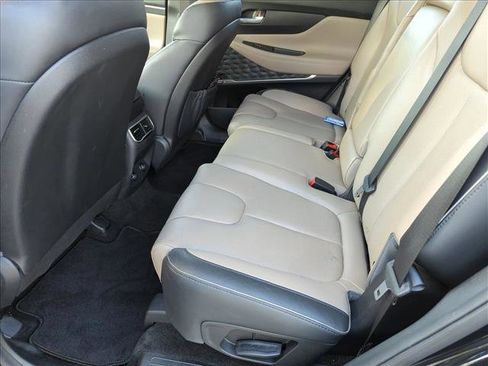 Used 2022 Hyundai Santa Fe SEL w/ Convenience + Premium Package FWD image 13
