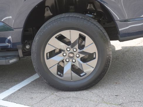 Used 2023 Ford F150 Lightning Lariat w/ Equipment Group 511A High AWD/4WD image 28