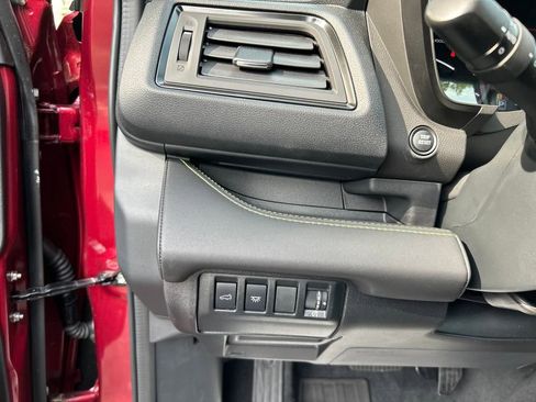 Used 2025 Subaru Ascent Bronze Edition image 17