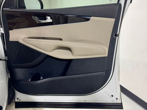 Used 2020 Kia Sorento EX image 26