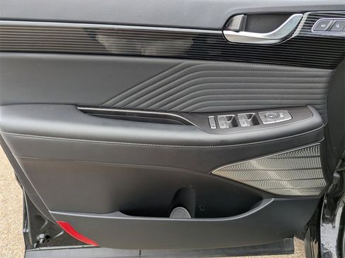 Certified 2025 Hyundai Palisade Calligraphy image 16