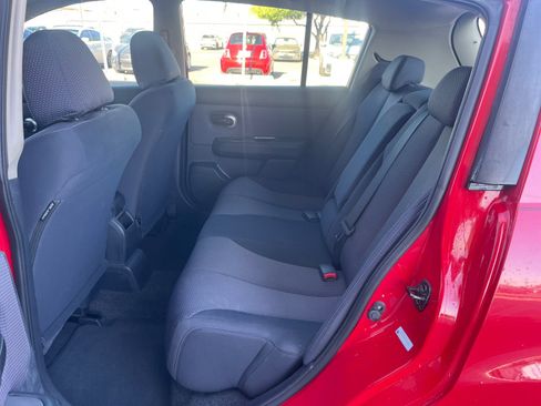 Used 2007 Nissan Versa SL image 17