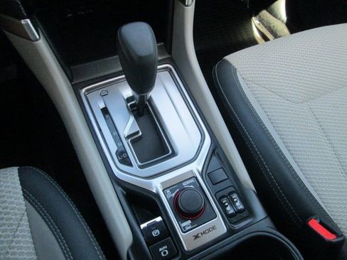 Used 2023 Subaru Forester Premium AWD/4WD image 17