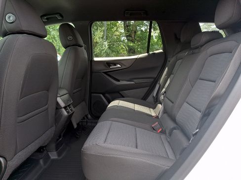 Used 2025 Chevrolet Equinox LT AWD/4WD image 11