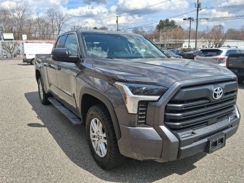 Used 2022 Toyota Tundra SR5 w/ SR5 Premium Package image 1