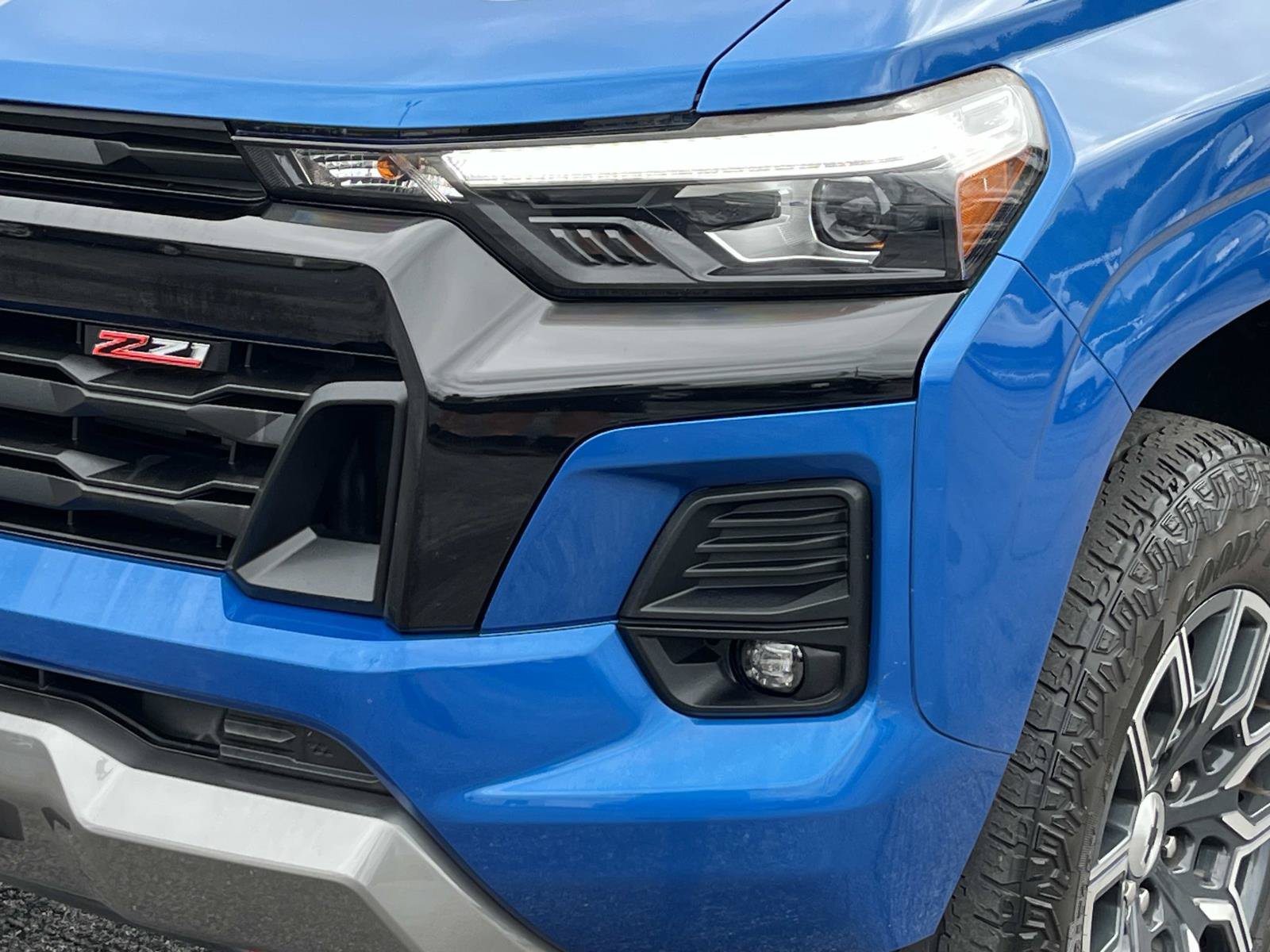Used 2023 Chevrolet Colorado Z71 w/ Z71 Convenience Package 2 AWD/4WD image 11