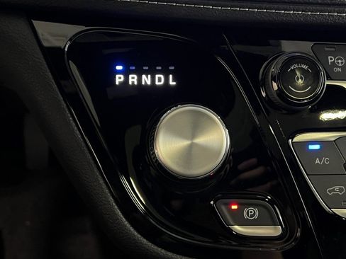 New 2025 Chrysler Pacifica Select image 23