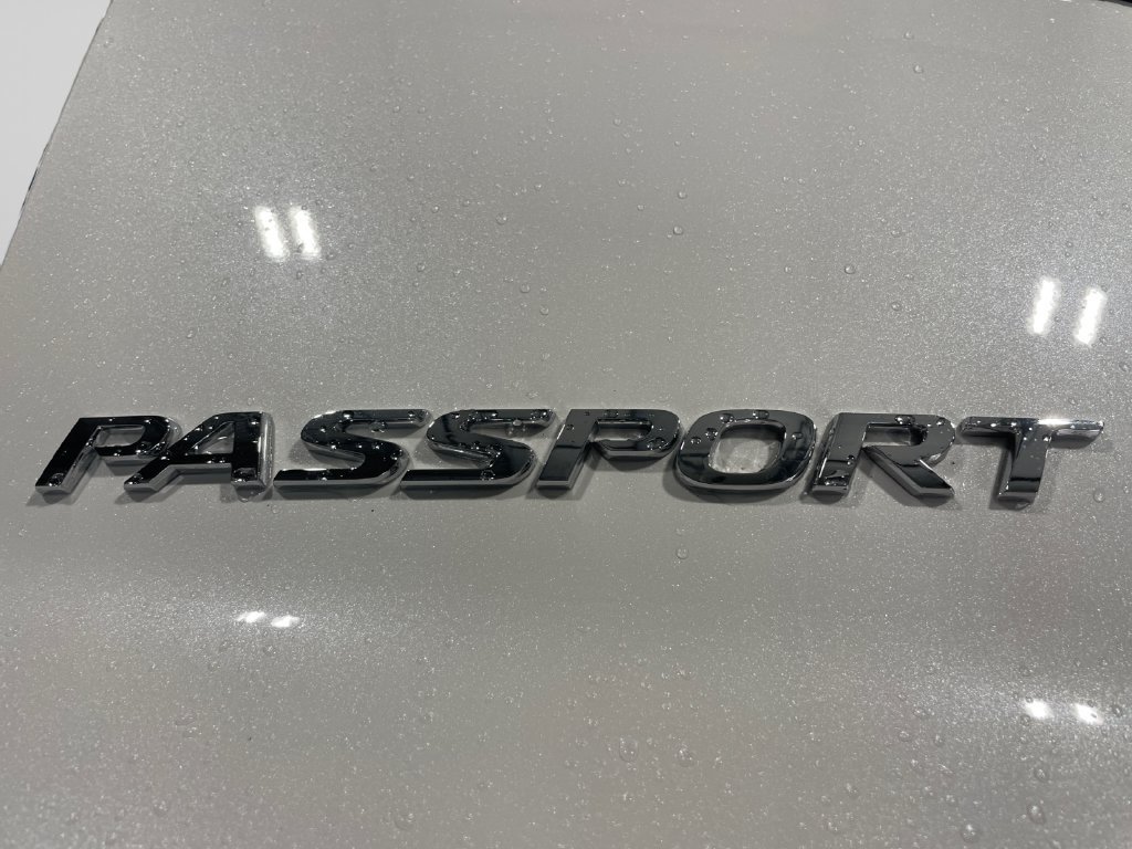 Certified 2025 Honda Passport EX-L image 17