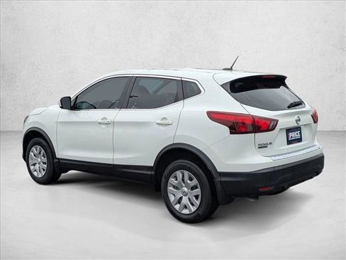 Used 2018 Nissan Rogue Sport S FWD image 7