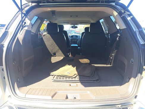 Used 2014 Buick Enclave Leather FWD image 28
