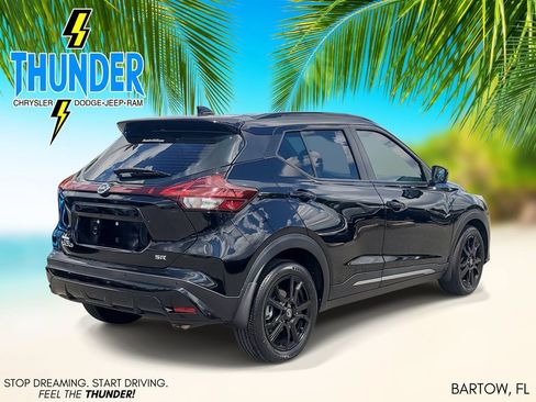 Used 2021 Nissan Kicks SR FWD image 4