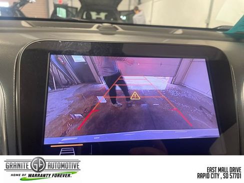 Used 2019 Chevrolet Equinox Premier w/ LPO, Cargo Package FWD image 29
