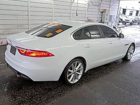 Used 2016 Jaguar XF Premium image 3