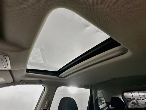 Used 2025 Honda CR-V EX image 25