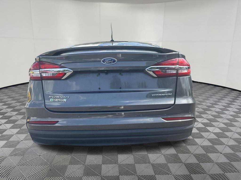 Used 2019 Ford Fusion Energi Titanium FWD image 16