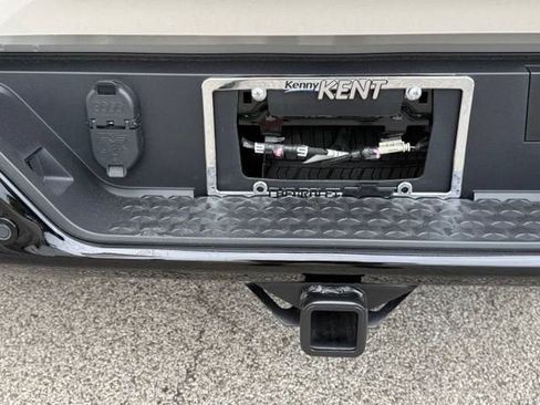 Used 2026 Chevrolet Colorado Trail Boss AWD/4WD image 9