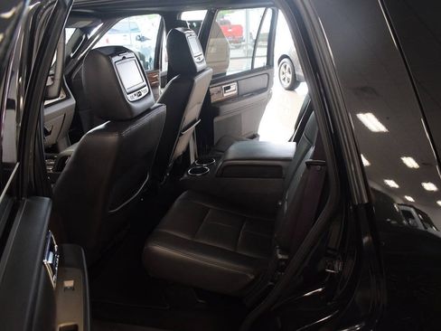 Used 2014 Lincoln Navigator 2WD image 17