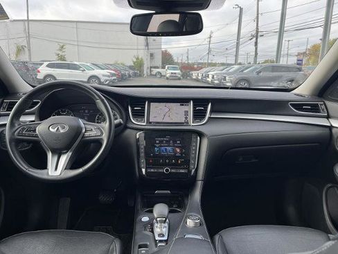 Certified 2022 INFINITI QX50 Essential image 13