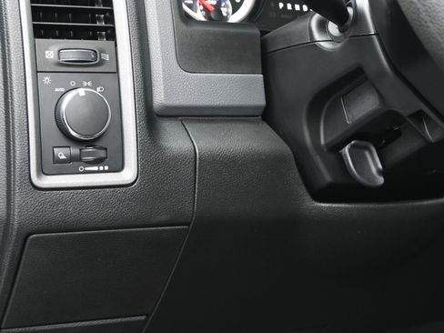 Used 2018 RAM 2500 Tradesman w/ Chrome Appearance Group image 23