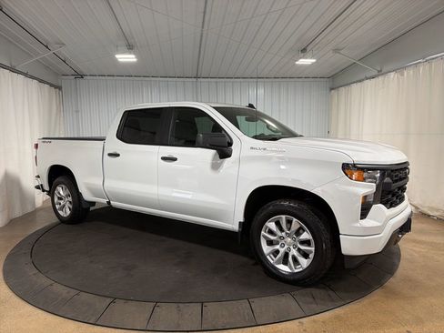 Used 2022 Chevrolet Silverado 1500 Custom image 11