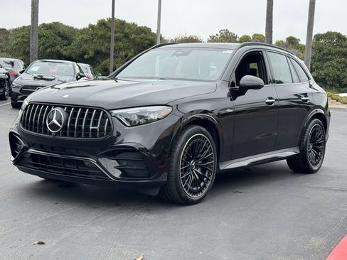 Used 2025 Mercedes-Benz GLC 43 AMG 4MATIC image 4