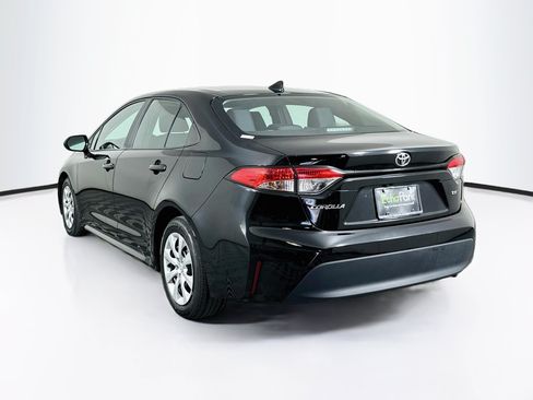 Used 2025 Toyota Corolla LE FWD image 5