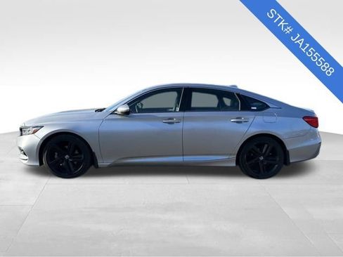 Used 2018 Honda Accord Sport image 4