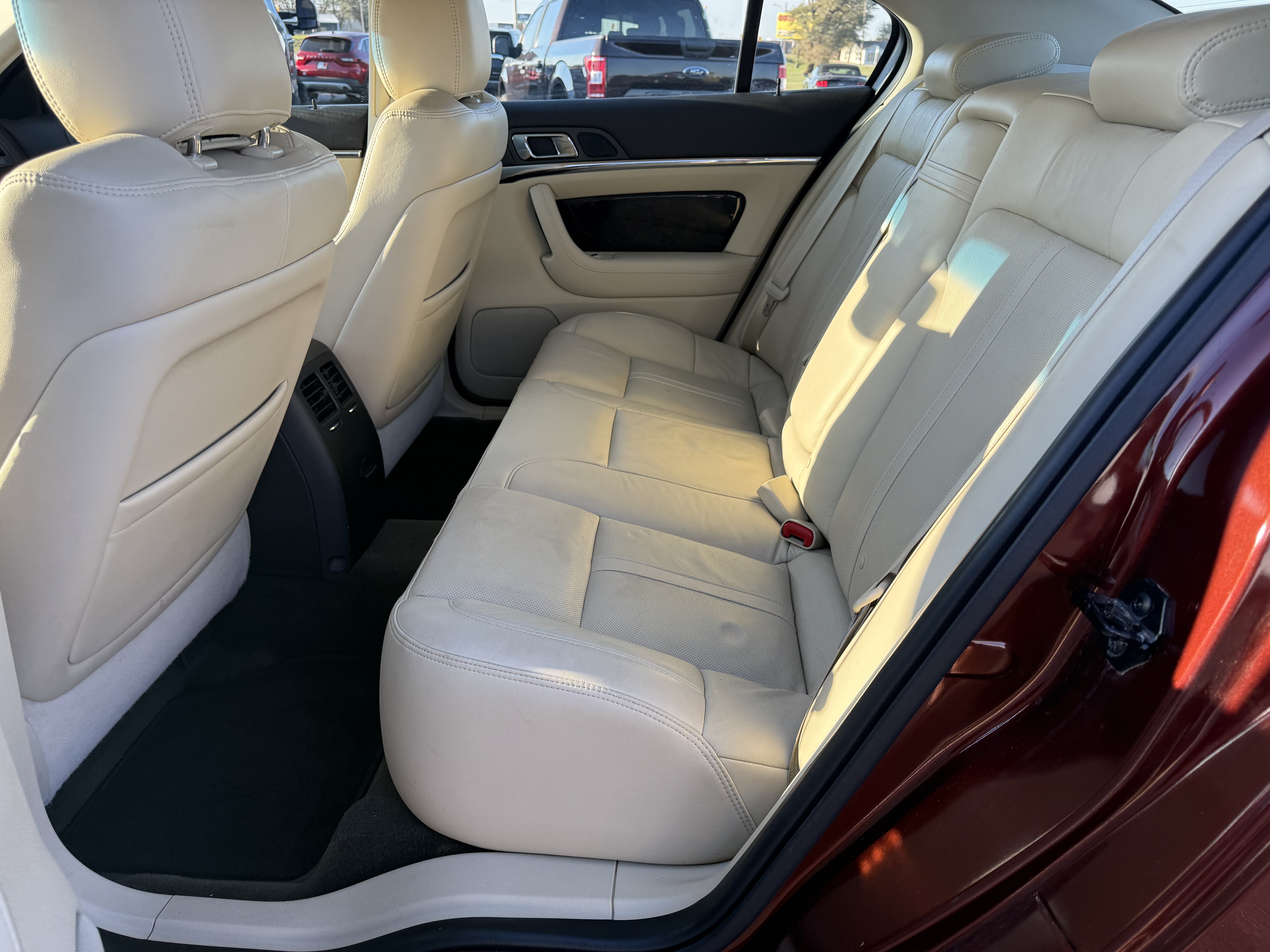 Used 2016 Lincoln MKS w/ Equipment Group 101A FWD image 8