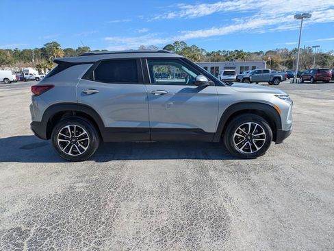 Certified 2025 Chevrolet TrailBlazer LT image 3