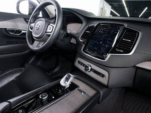 Certified 2023 Volvo XC90 B6 Ultimate w/ Protection Package Premier image 22