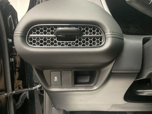 New 2026 Honda HR-V LX image 13
