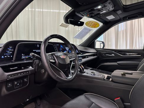 Used 2023 Cadillac Escalade Sport w/ Touring Package image 31