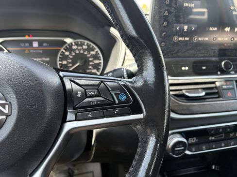Used 2023 Nissan Altima 2.5 SL FWD image 21