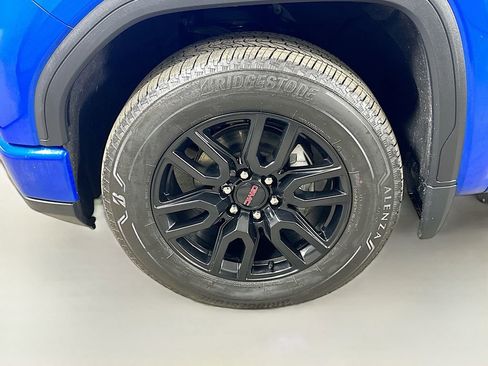 Used 2023 GMC Sierra 1500 Elevation image 8