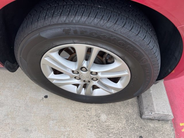 Used 2019 Buick Enclave Essence AWD/4WD image 3