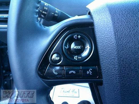 Certified 2022 Toyota Prius Prime Limited image 13