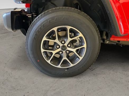 New 2026 Jeep Gladiator Sport image 15