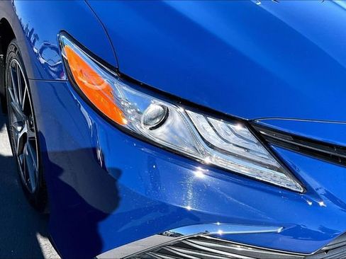 Used 2024 Toyota Camry XLE w/ Navigation Package image 32