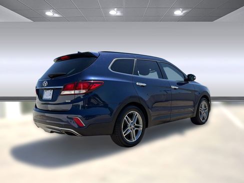 Used 2017 Hyundai Santa Fe SE w/ Cargo Package FWD image 7
