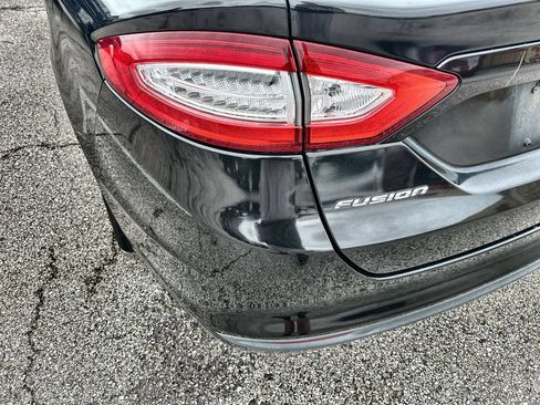 Used 2014 Ford Fusion SE w/ Equipment Group 502A FWD image 8
