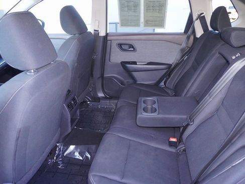 Used 2023 Nissan Rogue S image 10