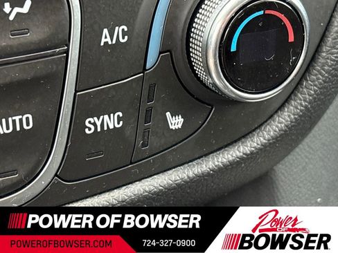 Used 2020 Chevrolet Equinox LT image 17