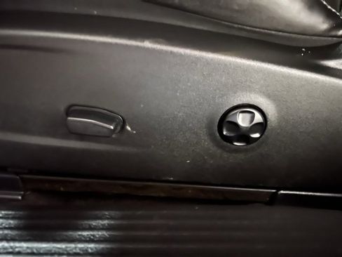 Used 2016 Dodge Challenger R/T Scat Pack image 16