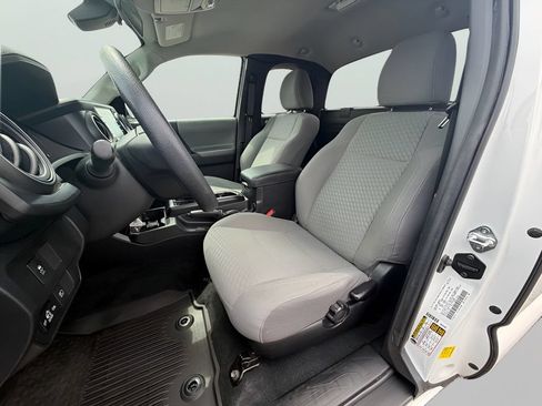 Used 2023 Toyota Tacoma SR RWD image 15