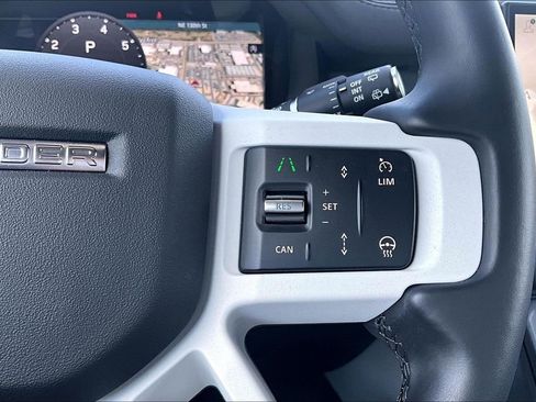 Certified 2025 Land Rover Defender 130 X-Dynamic SE AWD/4WD image 20